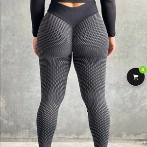 NEW Tahira by KB - Luxe leggings- black- Medium